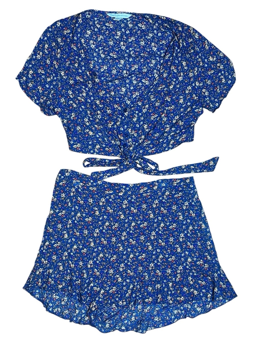 American Eagle blue floral two piece set crop top S bottoms M
